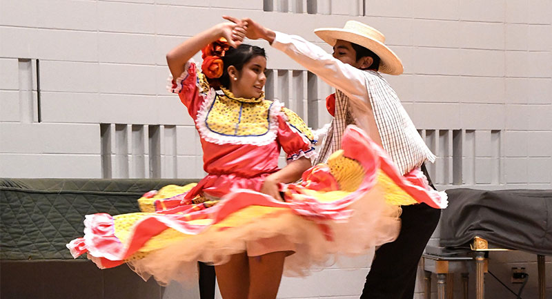 Región Andina - Bailes y Trajes por Regiones - Folclor y Tradiciones -  Colombia Info
