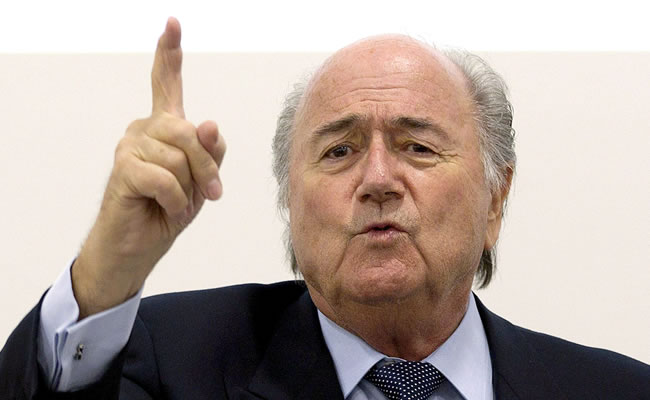 El presidente de la FIFA, Sepp Blatter, informa sobre el Mundial de fútbol de Brasil 2014. Foto: EFE