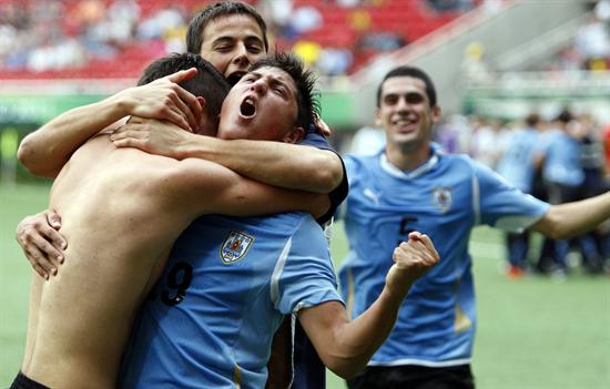 La selección juvenil de Uruguay clasificó a la final del Mundial Sub 17. Foto: EFE