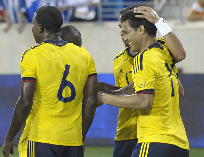 Teófilo Gutiérrez fue la figura del encuentro al marcar dos goles con la Selección Colombia. Foto: EFE