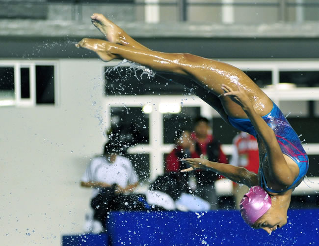 Equipo colombiano de nado sincronizado en los Juegos Panamericanos. Foto: EFE