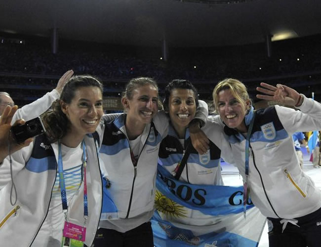 Atletas argentinas en la clausura de los Juegos Panamericanos. Foto: EFE