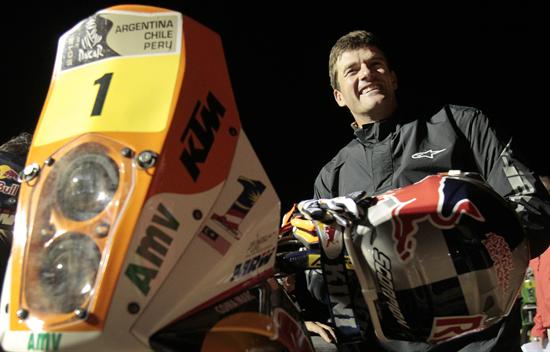 El piloto español Marc Coma se prepara para tomar la salida en la octava etapa del Rally Dakar 2012. Foto: EFE