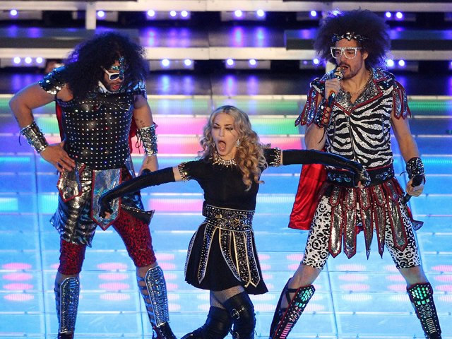 Madonna dio un gran show en el medio tiempo del Super Bowl. Foto: EFE