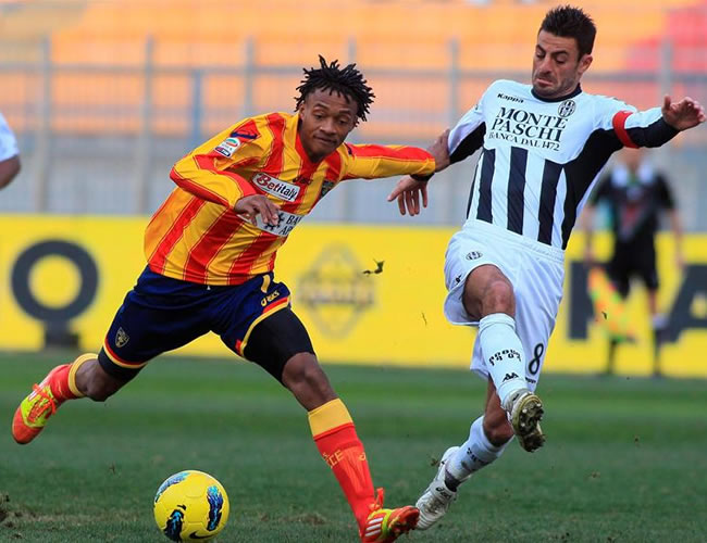 Juan Guillermo Cuadrado en juego con el Lecce. Foto: EFE