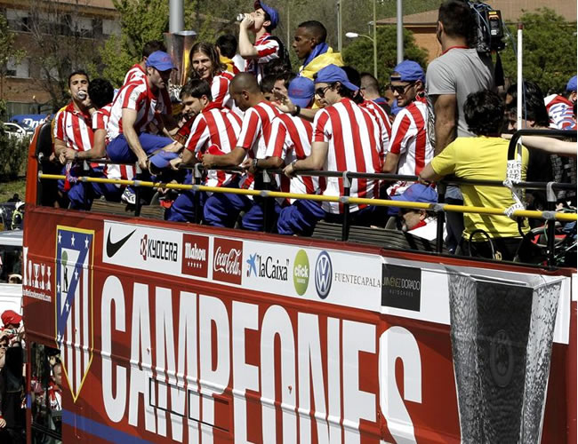 Jugadores del Atlético en su llegada a Madrid. Foto: EFE
