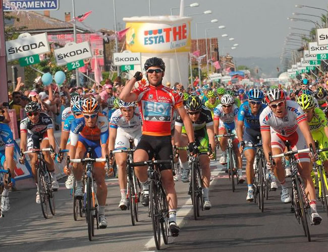 Mark Cavendish, ganador de la décimo tercer etapa del Giro de Italia. Foto: EFE
