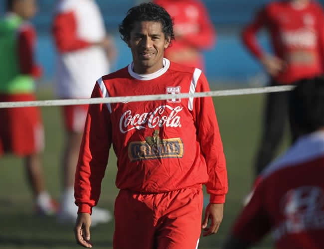 Santiago Acasiete, descartado por Markarian para enfrentar a Colombia. Foto: EFE