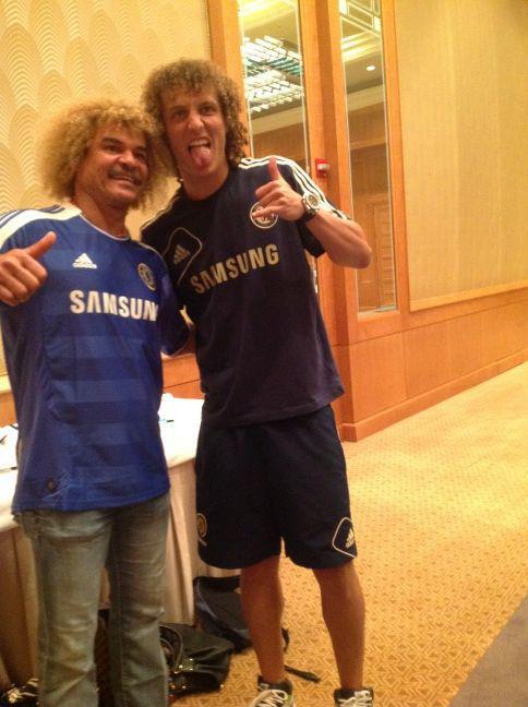 David Luiz con el 'Pibe'. Foto: Twitter