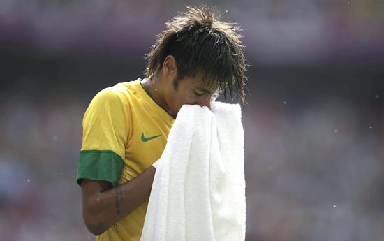 El delantero de Brasil Neymar, tras la derrota de su equipo ante México. Foto: EFE
