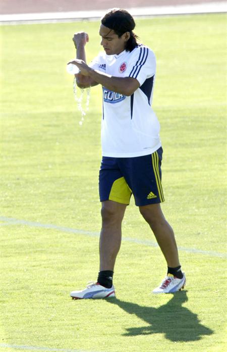 El delantero colombiano Radamel Falcao durante el entrenamiento de la selección colombiana. Foto: EFE