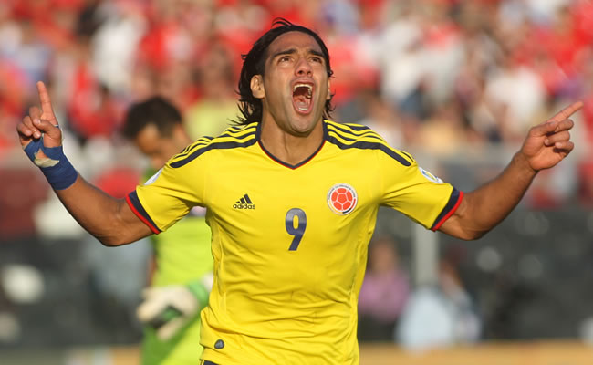 El 'tigre' Falcao celebra el gol que marcó contra Chile. Foto: EFE