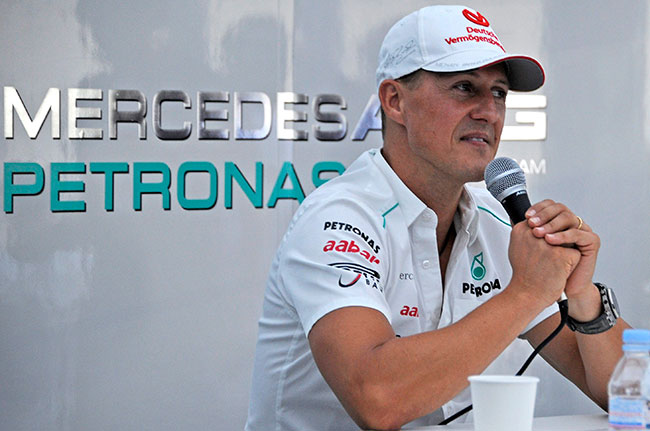 El piloto alemán de Fórmula Uno, Michael Schumacher, de la escudería Mercedes AMG, responde durante la rueda de prensa celebrada en el circuito de Suzuka. Foto: EFE