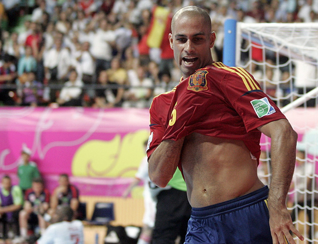 Fernandao de España celebra un gol marcado. Foto: EFE