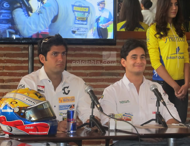 Los pilotos colombianos Gustavo "Tigrillo" Yacamán y Omar Julián Leal se presentaron para las 6 horas de Bogotá. Foto: Interlatin