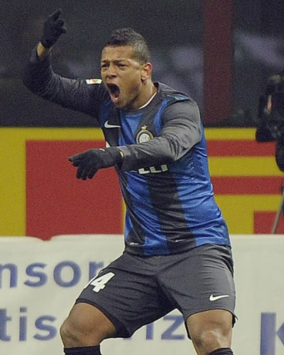 El colombiano Fredy Guarín celebra su gol marcado. Foto: EFE