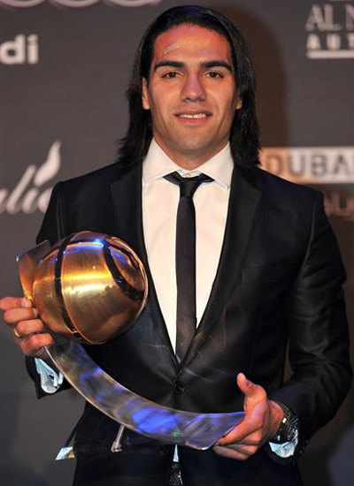 El goleador colombiano Falcao García en los premios Globe Soccer en Dubai. Foto: Facebook