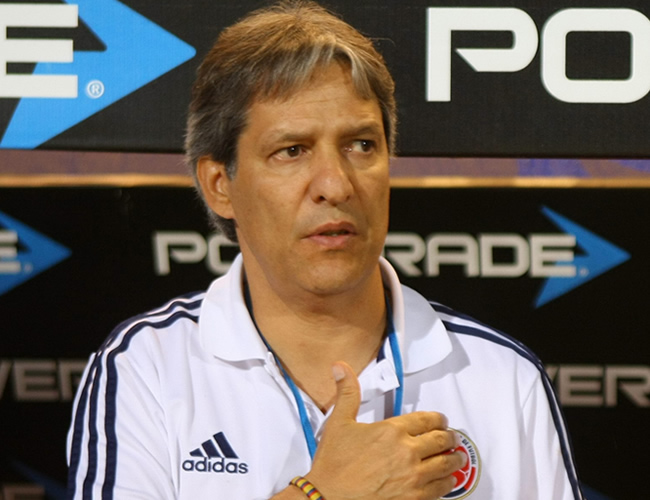 El técnico de Colombia, Carlos Restrepo. Foto: EFE