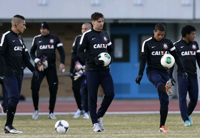 Entrenamiento de los jugadores de Corinthians. Foto: EFE