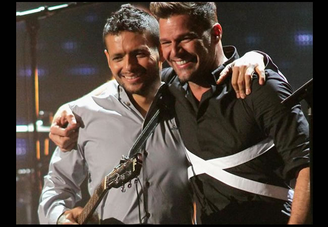 Draco Rosa y Ricky Martin en los premios Lo Nuestro. Foto: EFE