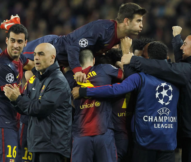 Los jugadores del FC Barcelona celebran el gol marcado ante el París Saint-Germain. Foto: EFE