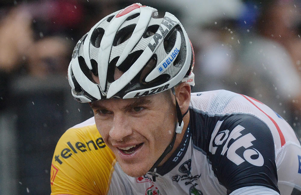 El ciclista australiano Adam Hansen (Lotto-Belisol), cruza la meta en la séptima etapa del Giro de Italia. Foto: EFE