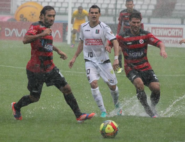 Acción de juego entre Once Caldas y Cúcuta Deportivo. Foto: Facebook