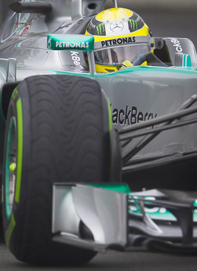 El piloto Nico Rosberg a bordo de su monoplaza Mercedes en el Gran Premio de Canadá. Foto: EFE
