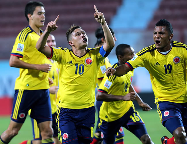 Los jugadores de Colombia celebran el empate 1-1 ante Corea del Sur, marcado por Juan Fernando Quintero (10). Foto: EFE
