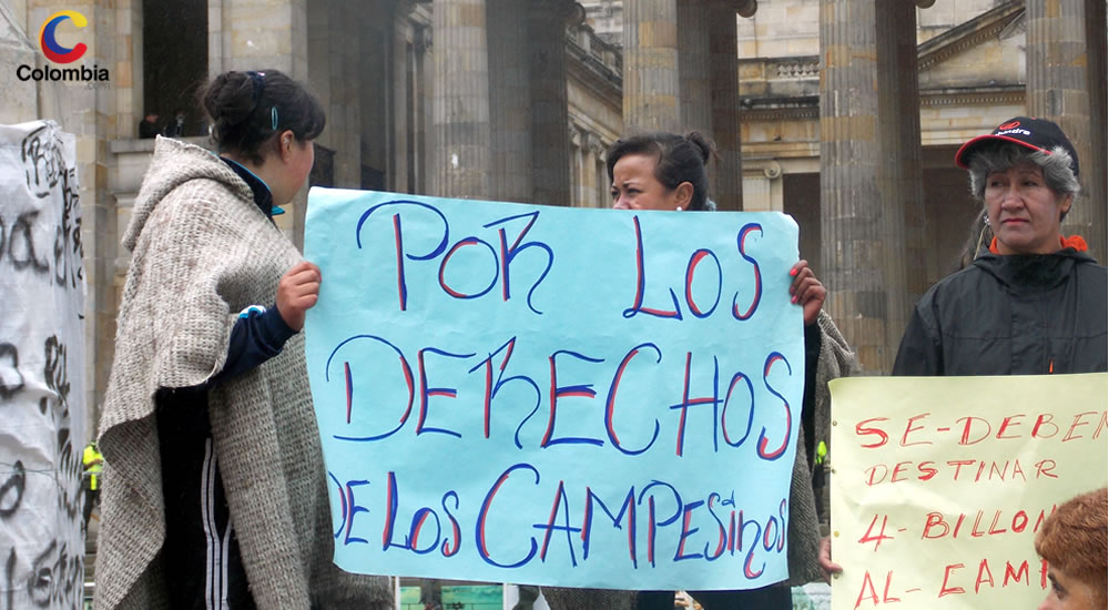 Manifestaciones de campesinos en la Plaza de Bolívar. Foto: Interlatin