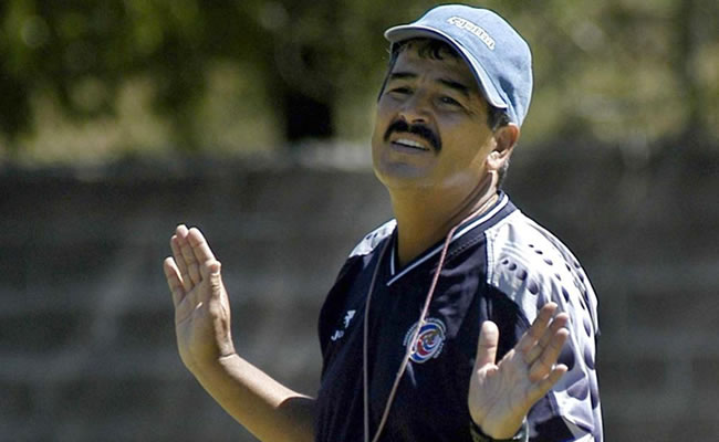 El DT colombiano Jorge Luis Pinto, entrenador de Costa Rica. Foto: EFE