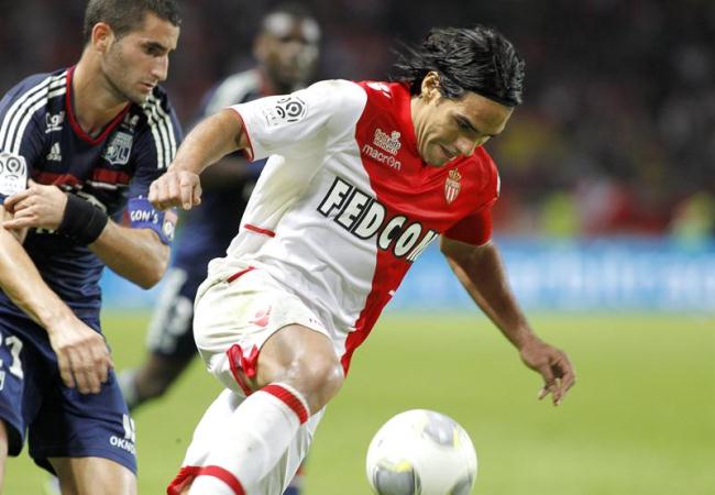 Falcao llegó a ocho goles y es el artillero de la liga francesa. Foto: EFE