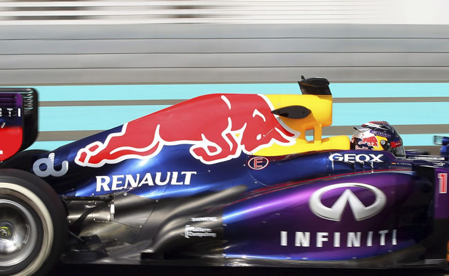 Vettel es el más rápido de los segundos entrenamientos libres en Abu Dabi. Foto: EFE