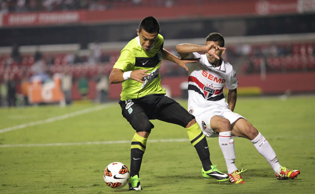 Nacional y Sao Paulo buscan un puesto en las semifinales de la Sudamericana. Foto: EFE