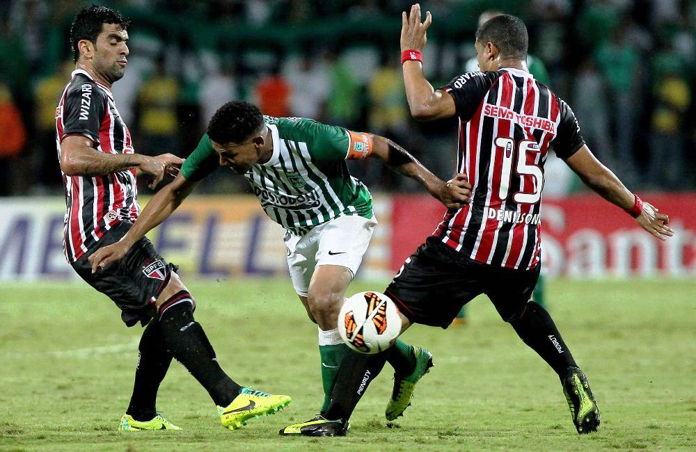 El 0-0 entre Nacional y São Paulo en Medellín dejó eliminados a los verdolagas. Foto: EFE