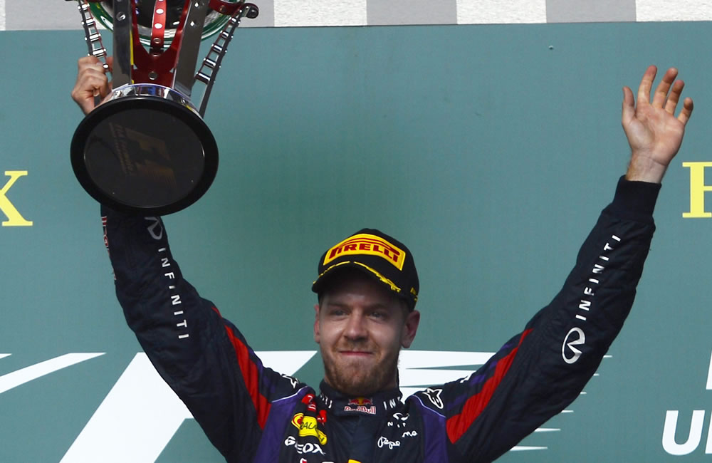 El piloto alemán Sebastián Vettel se coronó campeón del Gran Premio de los Estaods Unidos. Foto: EFE