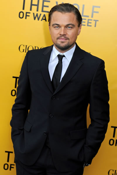 El actor estadounidense Leonardo DiCaprio posa a su llegada al estreno en EEUU de 'The Wolf Of Wall Street'. Foto: EFE