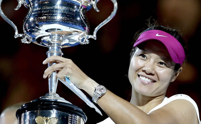 La tenista china Na Li se coronó campeona del Abierto de Australia. Foto: EFE