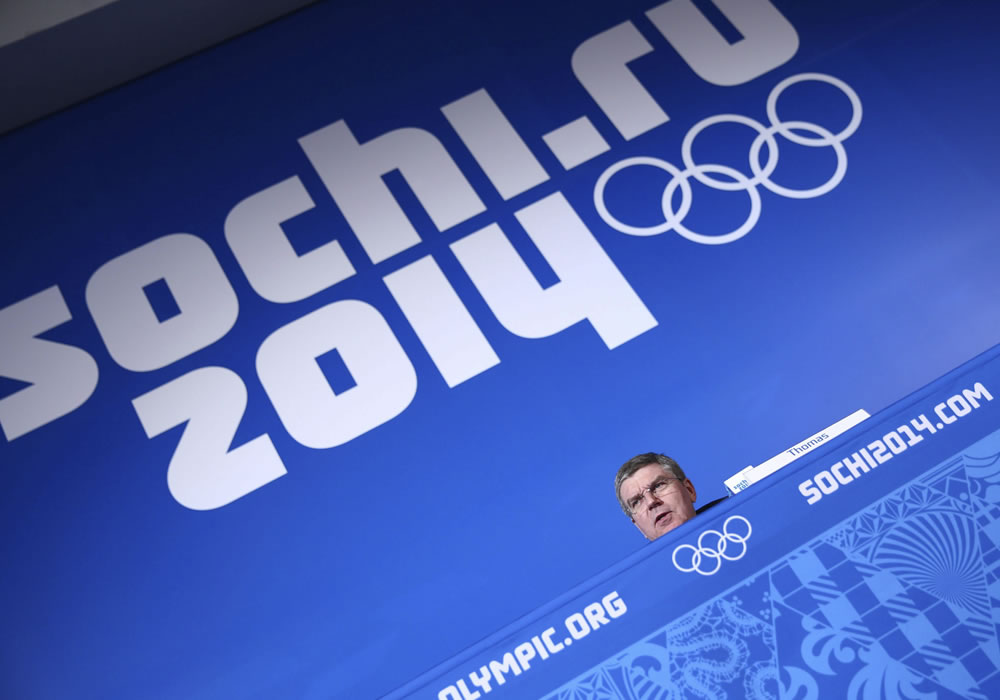 El presidente del Comité Olímpico Internacional (COI), Thomas Bach, ofrece una rueda de prensa en el Parque Olímpico en Sochi (Rusia). Foto: EFE