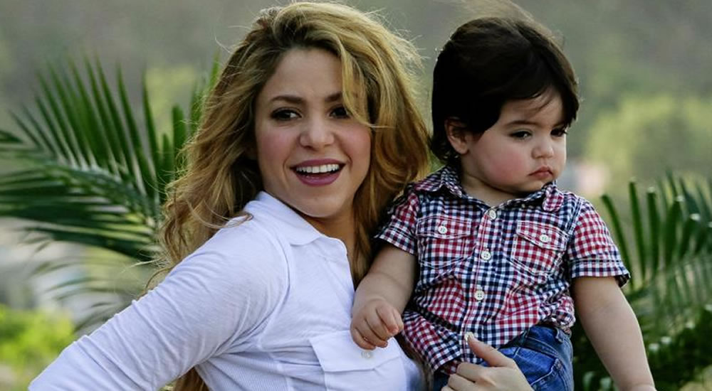 Shakira inaugura megacolegio en Cartagena. Foto: EFE