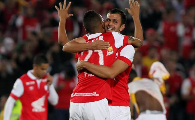 Santa Fe y Zamora juegan para mantener sus posibilidades en Copa Libertadores. Foto: EFE