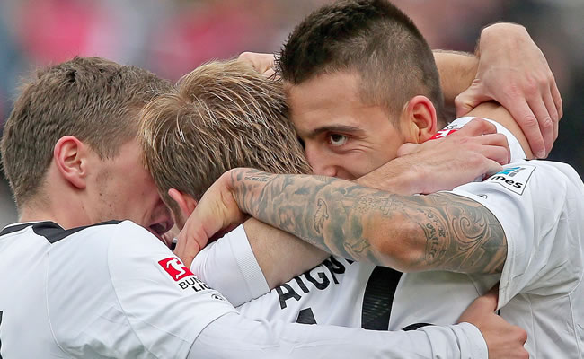 Joselu lidera la goleada del Eintracht Fráncfort en Nuremberg. Foto: EFE