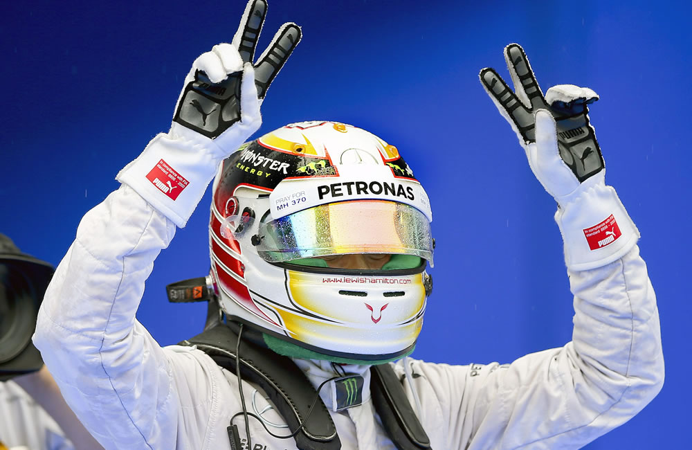 El piloto británico Lewis Hamilton saldrá primero en el Gran Premio de Malasia. Foto: EFE