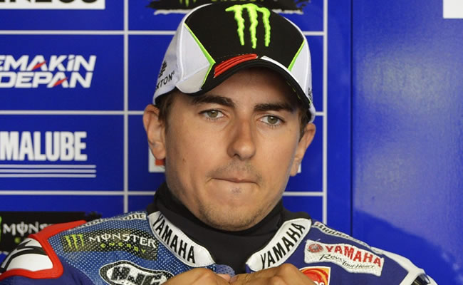 Lorenzo hace buena la ventaja de Yamaha, Márquez sólo dominó al inicio. Foto: EFE