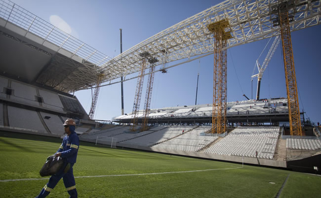 Fiscalía detecta irregularidades laborales en obra de estadio de Sao Paulo. Foto: EFE