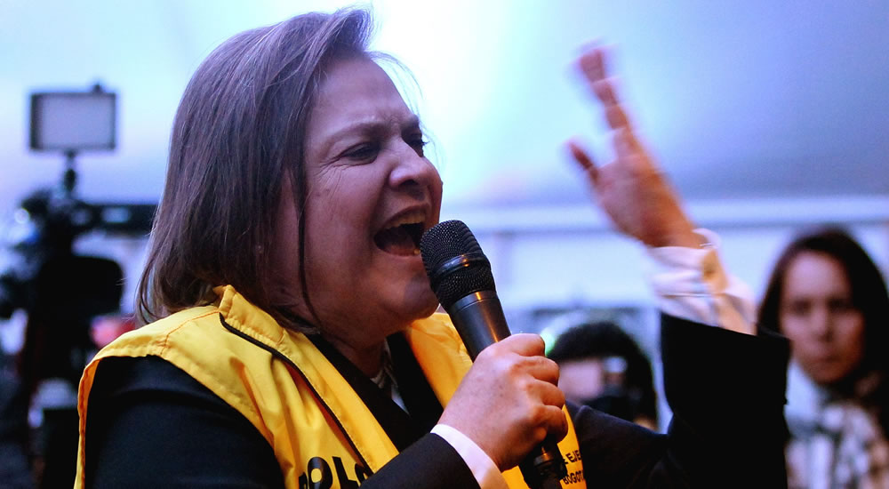 Clara López en cierre de campaña. Foto: EFE