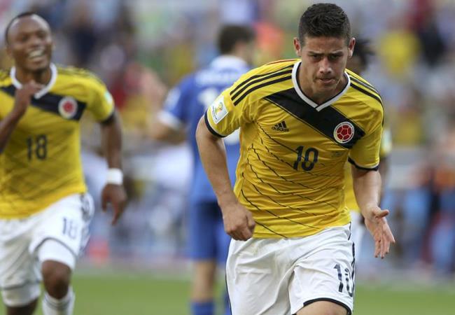 James Rodríguez hizo el tercer gol de Colombia ante Grecia. Foto: EFE
