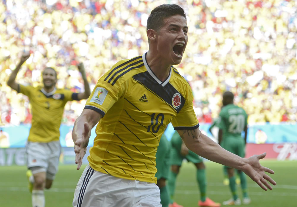 James Rodriguez celebrates his 0-1 goal during the FIFA World Cup 2014 group C. Foto: EFE