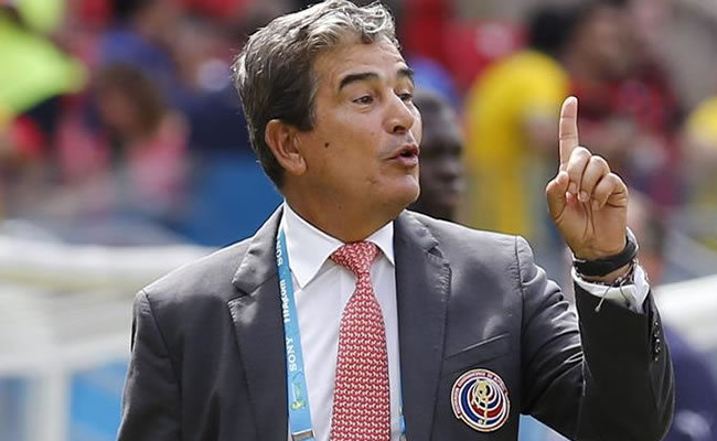 El entrenador de la selección costarricense Jorge Luis Pinto. Foto: EFE