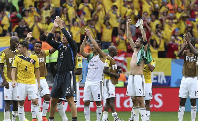 Los jugadores de Colombia al finalizar el partido Colombia-Costa de Marfil. Foto: EFE